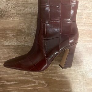 Vince Camuto Burgundy Heeled Boots